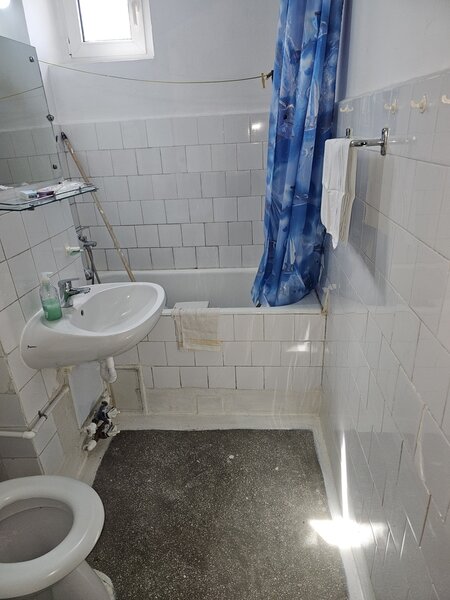 Berceni, Emil Racovita, 2 camere,