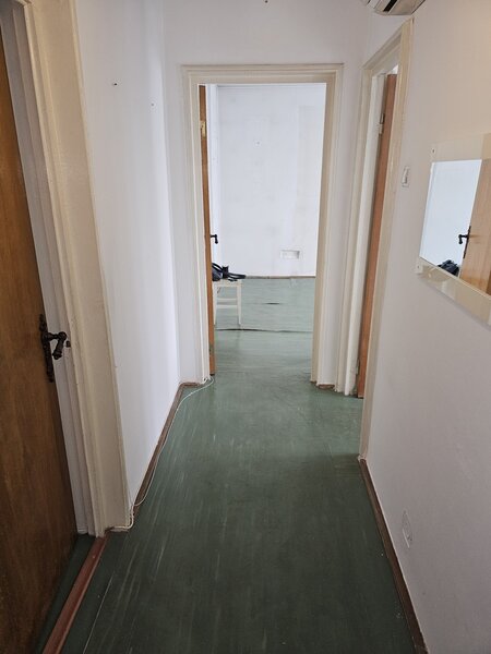 Berceni, Emil Racovita, 2 camere,